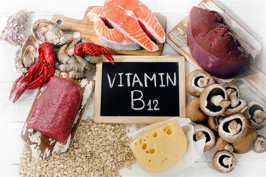 6 مؤشرات  تدل على انخفاض مستويات فيتامين B12 في الجسم بشكل خطير